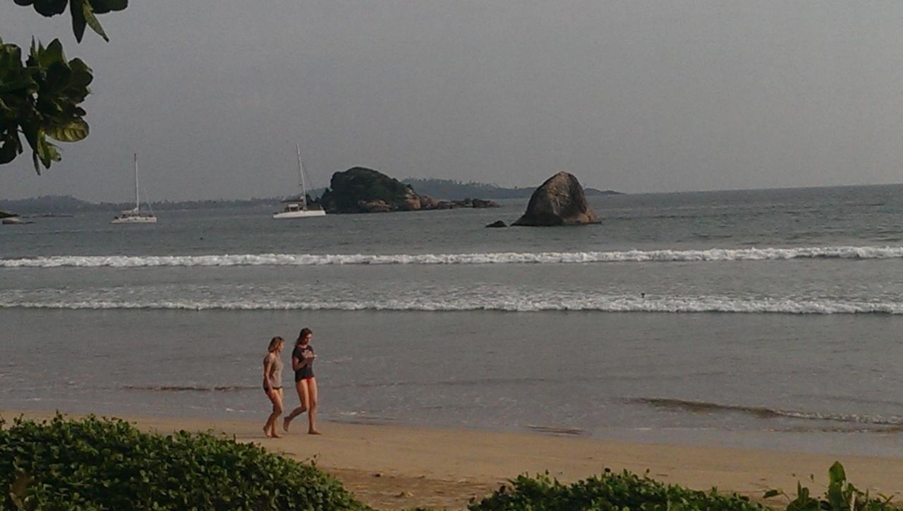 City Bay House Weligama Esterno foto