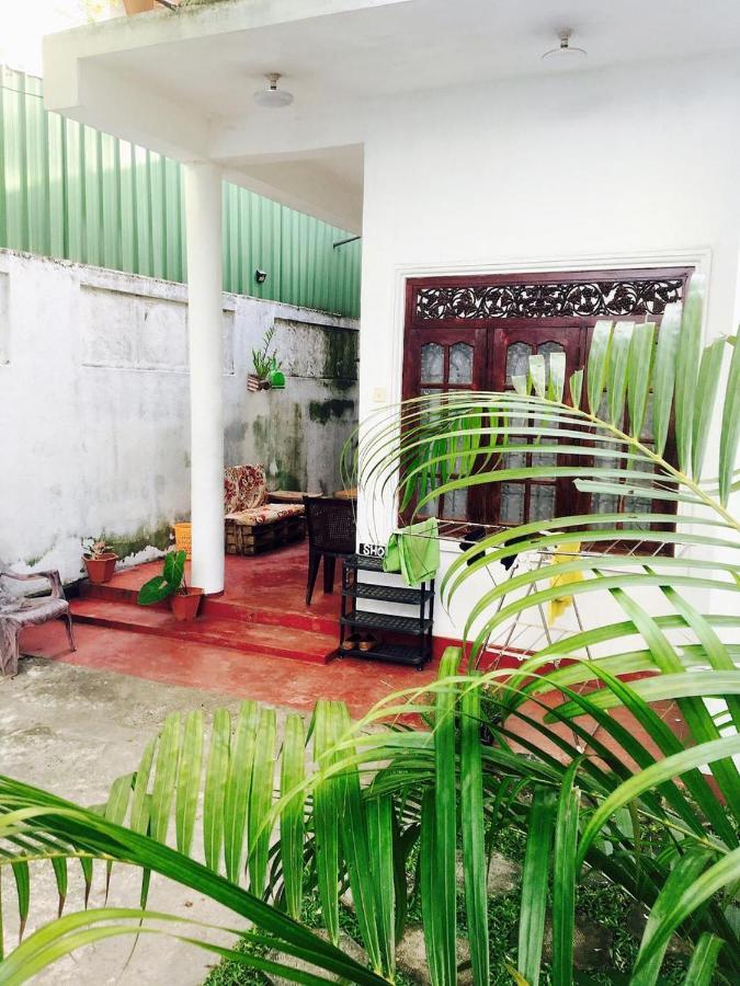 City Bay House Weligama Esterno foto