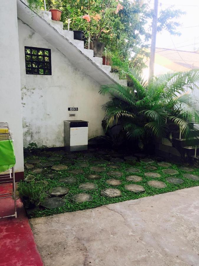 City Bay House Weligama Esterno foto
